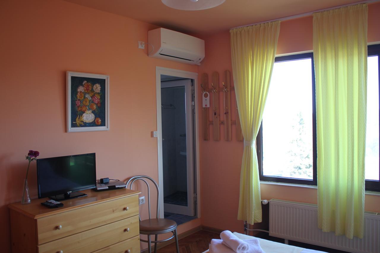Guest House Daskalov Chervena Lokva ภายนอก รูปภาพ