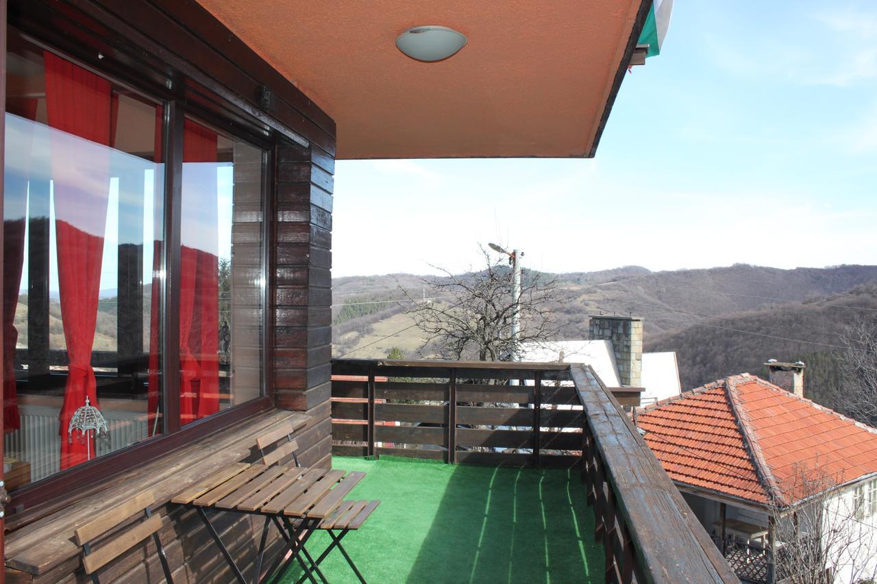 Guest House Daskalov Chervena Lokva ภายนอก รูปภาพ