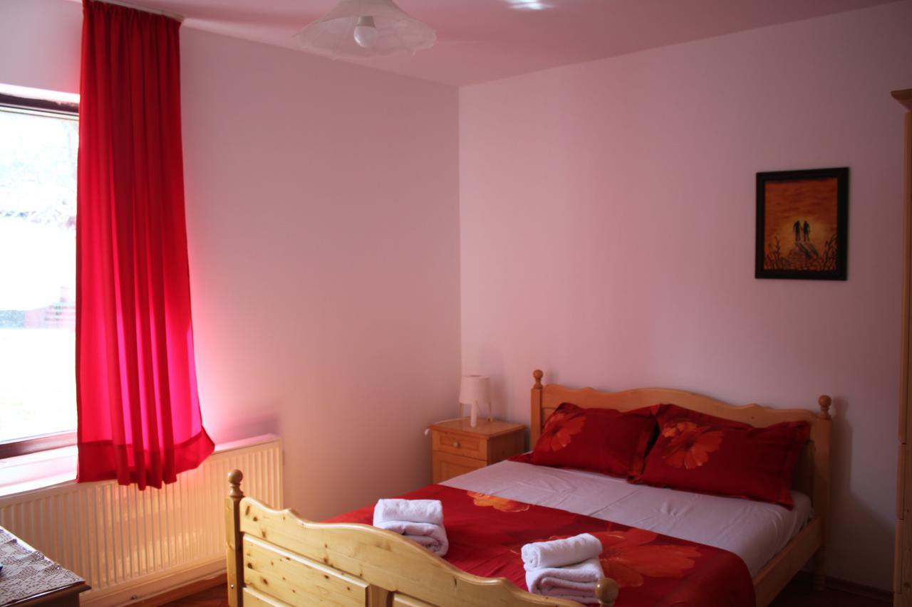 Guest House Daskalov Chervena Lokva ภายนอก รูปภาพ