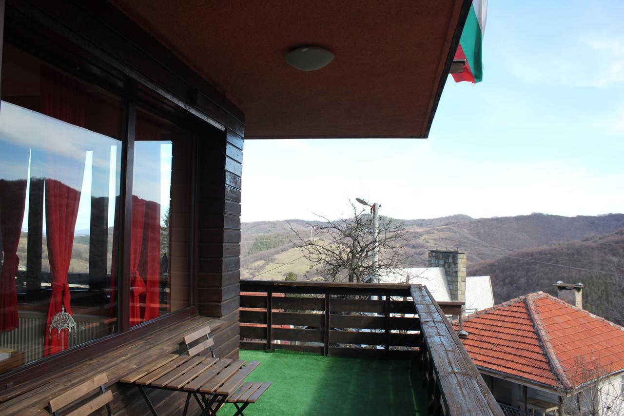 Guest House Daskalov Chervena Lokva ภายนอก รูปภาพ