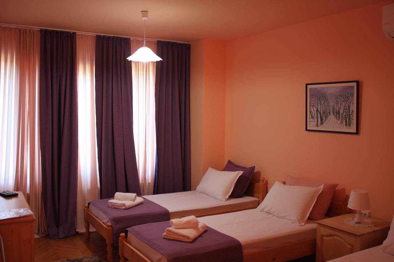 Guest House Daskalov Chervena Lokva ภายนอก รูปภาพ