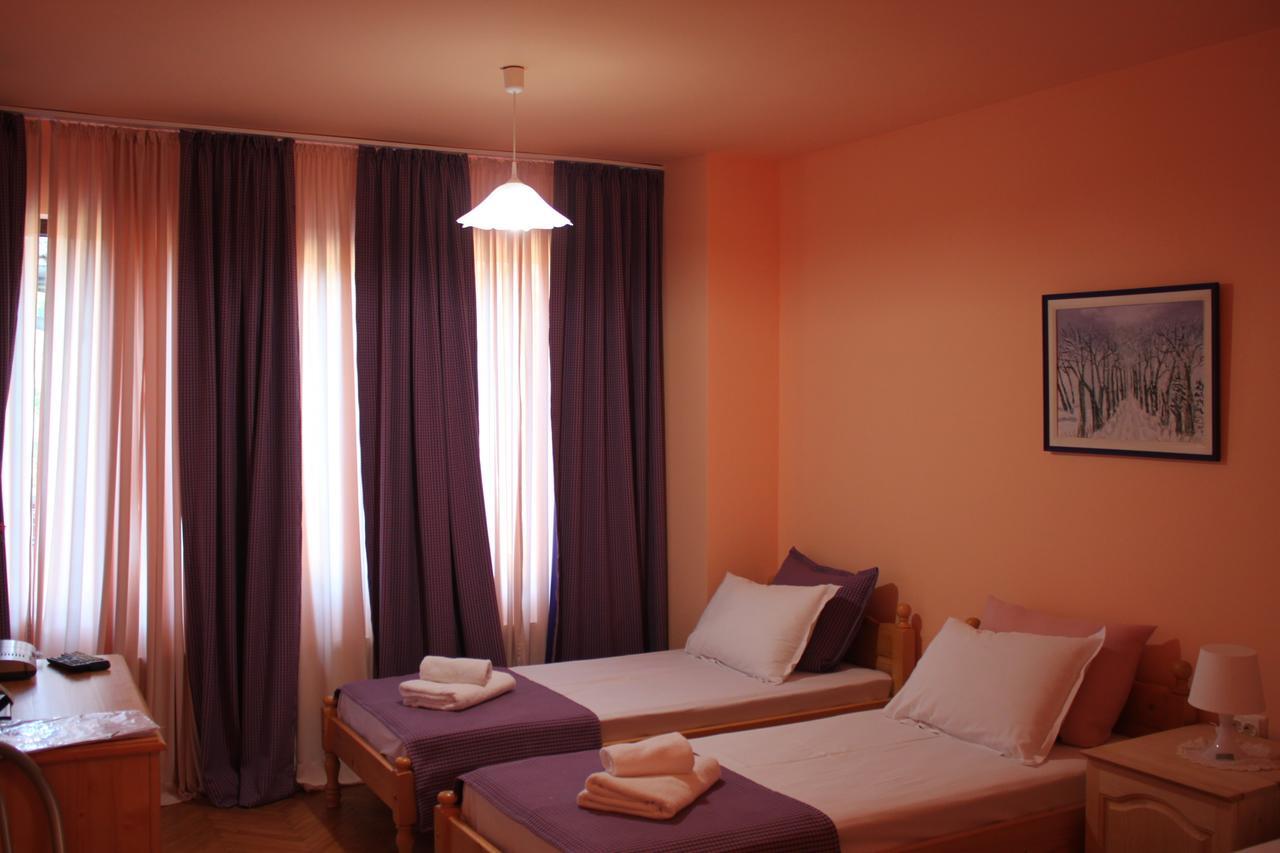 Guest House Daskalov Chervena Lokva ภายนอก รูปภาพ